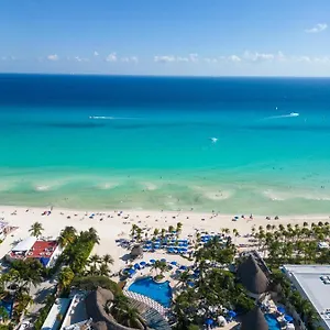 https://the-reef-playacar.quintano-roohotels.com